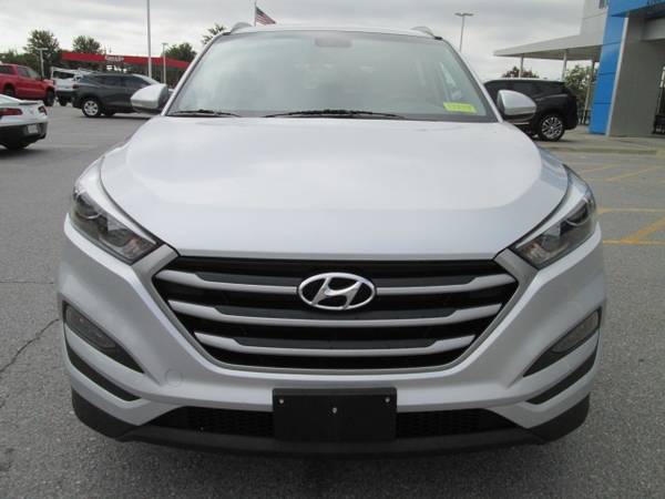 2018 Hyundai Tucson SEL Plus suv Molten Silver - cars & trucks - by... for sale in Bentonville, MO – photo 3