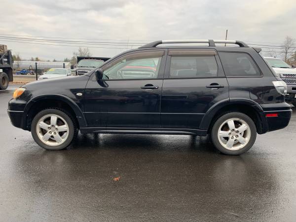 2005 MITSUBISHI OUTLANDER LIMITED LEATHER SUNROOF WARRANTY! 113K... for sale in Kittery, ME – photo 5
