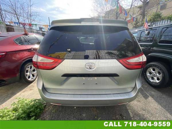 2019 Toyota Sienna L 7-Passenger Wagon - - by dealer for sale in elmhurst, NY – photo 21