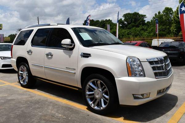 2010 CADILLAC ESCALADE PLATINUM - - by dealer for sale in Houston, TX – photo 4