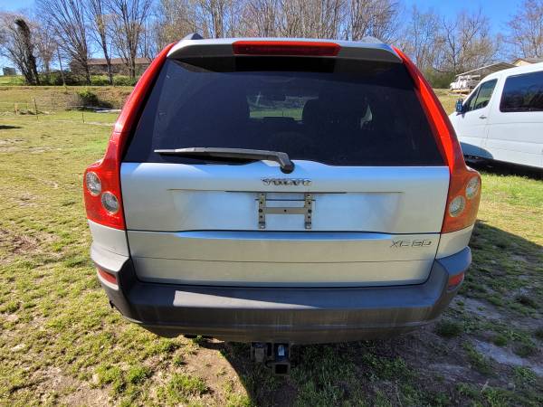 2004 Volvo XC90, 2WD, 3rd Row Seating, 5-Cylinder, Automatic, Loaded for sale in Moravian Falls, NC – photo 4