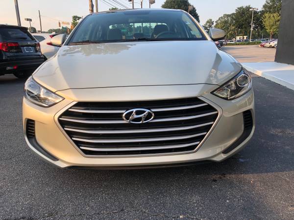 2017 HYUNDAI ELANTRA SE (ONE OWNER CLEAN CARFAX 15,000 MILES)NE for sale in Raleigh, NC – photo 6