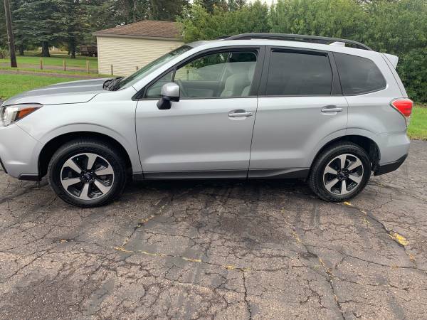 2018 Subaru Forester 2.5i premium with 16k miles loaded with eye site for sale in Duluth, MN – photo 4