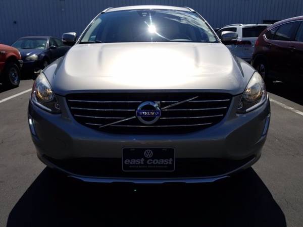 2015 Volvo XC60 GOLD ON SPECIAL - Great deal! - - by for sale in Myrtle Beach, SC – photo 19