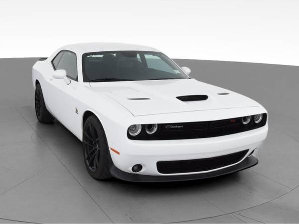 2019 Dodge Challenger R/T Scat Pack Coupe 2D coupe White - FINANCE -... for sale in Manhattan, KS – photo 16