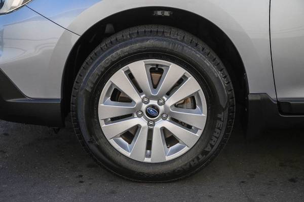 2015 Subaru Outback 2 5i Premium suv Ice Silver Metallic - cars & for sale in Sacramento , CA – photo 9