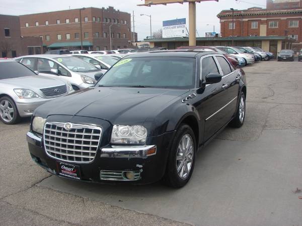 2008 Chrysler 300 4dr Sdn 300 Touring AWD Guaranteed Approval! As for sale in South Bend, IN – photo 2
