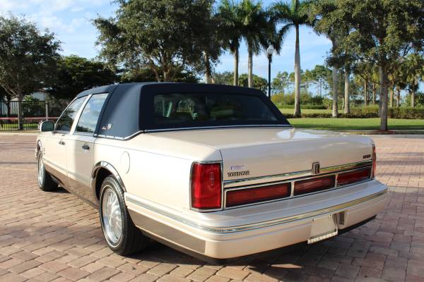 1996 Lincoln Town Car Tour Edition - - by dealer for sale in Royal Palm Beach, FL – photo 13
