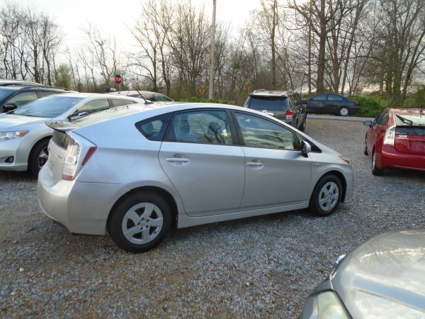 2011 Toyota ( Red ) Prius ( 51 MPG City ) We Trade for sale in Hickory, TN – photo 16