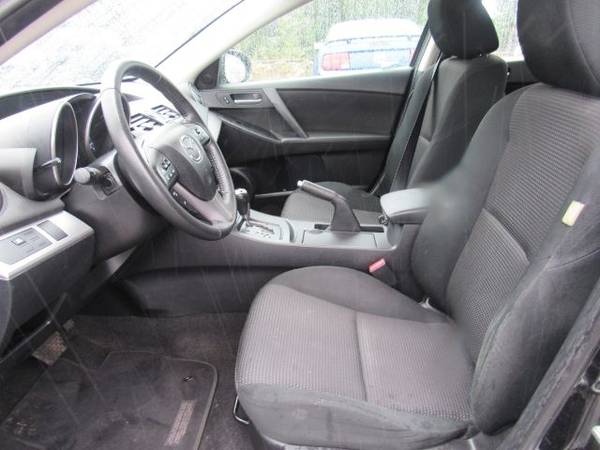 12 MAZDA 3 TOURING 5 DOOR + LIMITED WARRANTY + EASY FINANCE LOW... for sale in WASHOUGAL, OR – photo 9