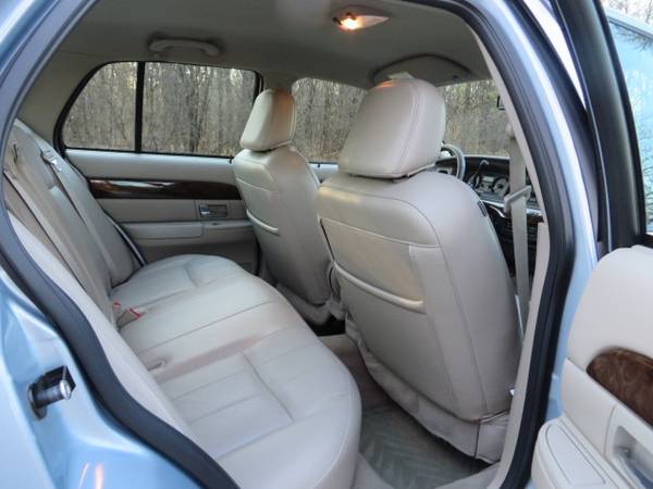 2010 Mercury Grand Marquis LS Ultimate Edition-29,000 MILES! NEW... for sale in West Allis, WI – photo 12
