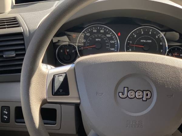 2010 Jeep Grand Cherokee Laredo - cars & trucks - by dealer -... for sale in Richmond , VA – photo 22