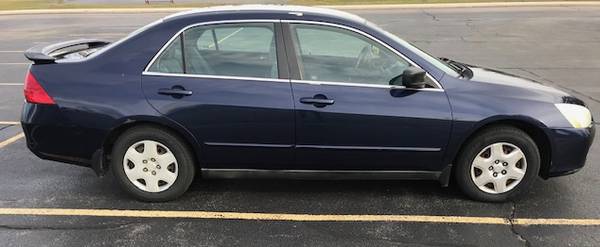 2006 Honda Accord LX - cars & trucks - by owner - vehicle automotive... for sale in Fulton, IA – photo 2
