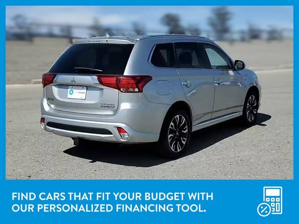 2018 Mitsubishi Outlander PHEV SEL Sport Utility 4D suv Silver for sale in Syracuse, NY – photo 8