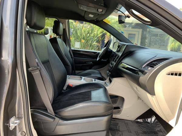 2017 *DODGE* *GRAND CARAVAN* SXT $0 DOWN! AS LOW AS 3.99 APR! CALL... for sale in Whittier, CA – photo 12