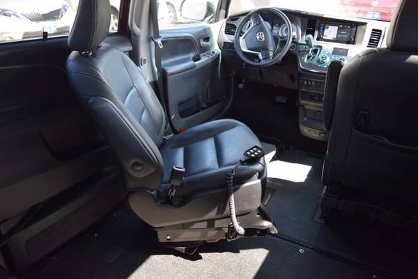 2015 Toyota Sienna 5dr 8-Passenger Van SE FWD for sale in Denver, NE – photo 20