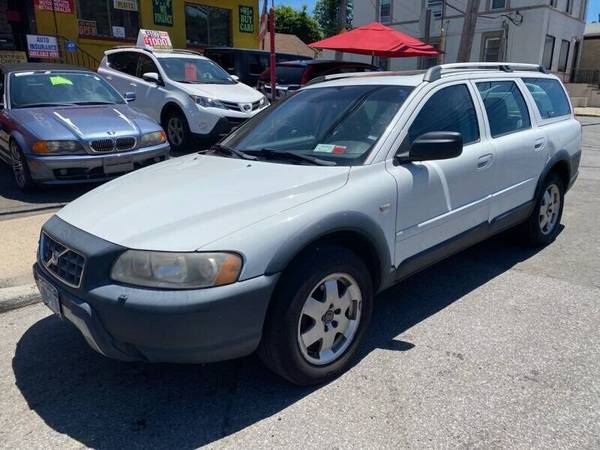 2005 VOLVO XC70 - cars & trucks - by dealer - vehicle automotive sale for sale in Yonkers, NY – photo 2
