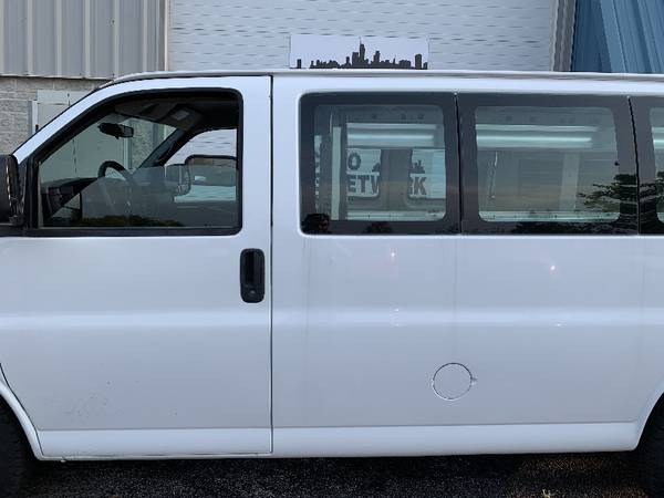2011 Chevrolet Express 1500 AWD Cargo Van chevy all wheel drive 4wd... for sale in Mokena, MI – photo 22