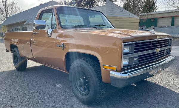 1984 Chevy C20, mostly restored! NEW Paint! NEW interior, Rebuilt for sale in Lake Oswego, OR – photo 15