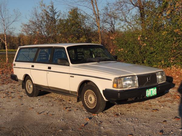 1993 Volvo 240 Wagon - cars & trucks - by owner - vehicle automotive... for sale in Charlotte, VT – photo 6