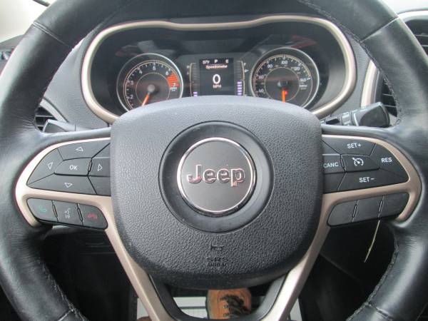 2016 jeep cherokee sport 4cl 4wd great on gas - - by for sale in East Providence, RI – photo 16