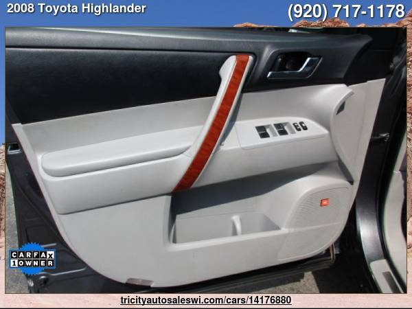 2008 TOYOTA HIGHLANDER LIMITED AWD 4DR SUV Family owned since 1971 for sale in MENASHA, WI – photo 17