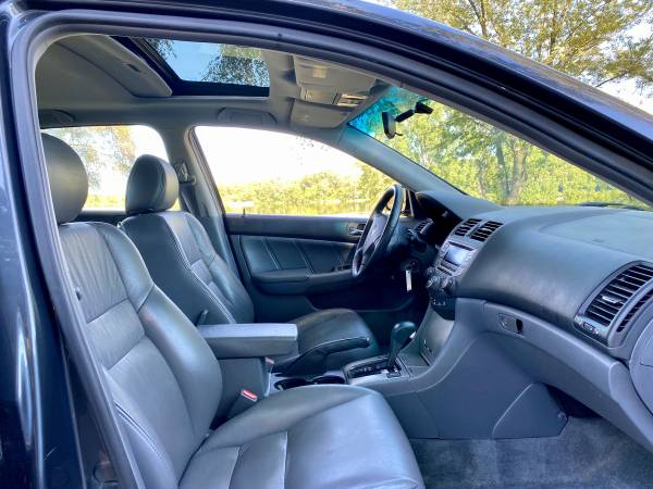 2006 HONDA ACCORD EX *** SUNROOF *** HEATED LEATHER *** CLEAN!!! -... for sale in Hudsonville, MI – photo 4