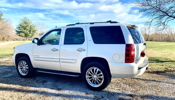 ‘08 Tahoe LTZ Pearl White - cars & trucks - by owner - vehicle... for sale in Mascoutah, MO – photo 3
