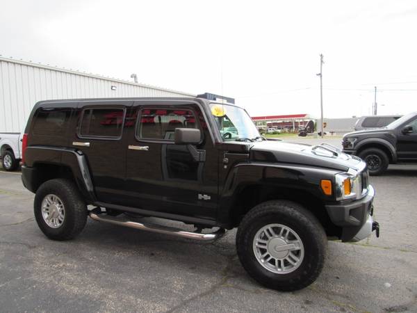 2009 HUMMER H3 4WD - cars & trucks - by dealer - vehicle automotive... for sale in Rockford, WI – photo 11