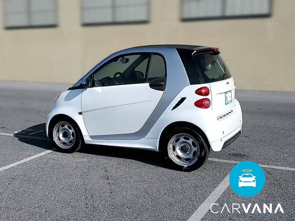 2015 smart fortwo Pure Hatchback Coupe 2D coupe White - FINANCE... for sale in Atlanta, GA – photo 6
