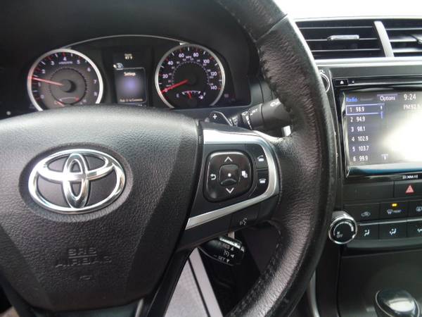 2017 Toyota Camry SE Moonroof All Power 1-Owner Clean IPOD NICE for sale in Hampton Falls, MA – photo 14