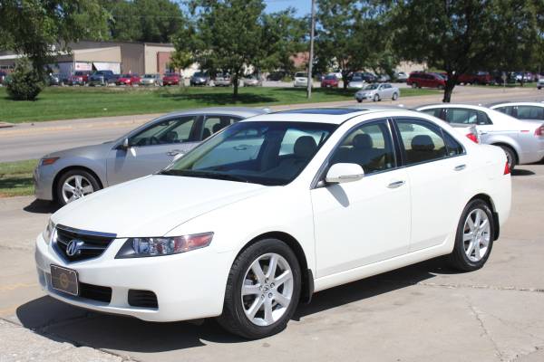 2004 Acura TSX for sale in Des Moines, IA