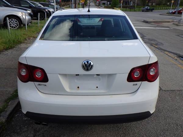 2009 Volkswagen Jetta S - - by dealer - vehicle for sale in Uniontown, PA – photo 3