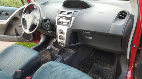 2008 Toyota Yaris 2-Door Hatchback 5-Speed Stick Shift (Runs for sale in Saint Joseph, MI – photo 11