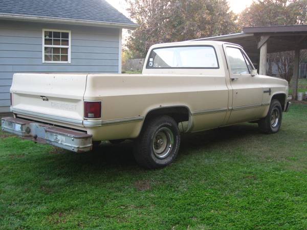 1984 Chevy C10 - cars & trucks - by owner - vehicle automotive sale for sale in Jefferson, GA – photo 2