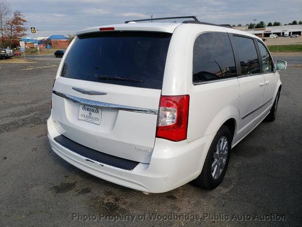 2015 *Chrysler* *Town & Country* *4dr Wagon Touring* - cars & trucks... for sale in Woodbridge, District Of Columbia – photo 4