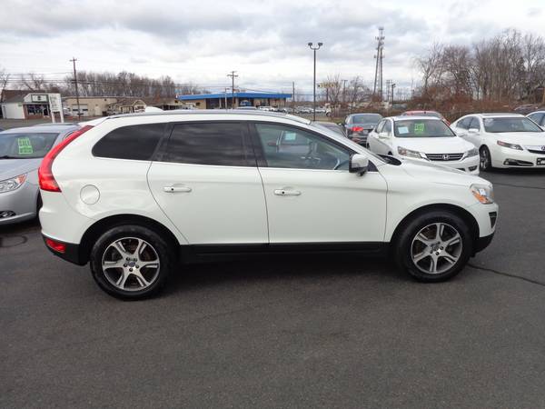 ****2013 VOLVO XC60-T6 AWD-LTHR-SUNROOF-NEW... for sale in East Windsor, MA – photo 2