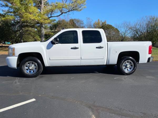2011 CHEVROLET SILVERADO 1500 LS - cars & trucks - by owner -... for sale in Normal, AL – photo 3