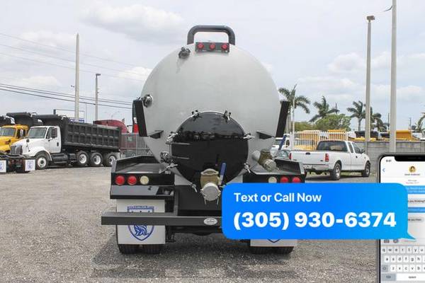 2009 Mack Pinnacle 2,650 Gallon Septic Truck For Sale *WE FINANCE BAD for sale in Miami, FL – photo 4