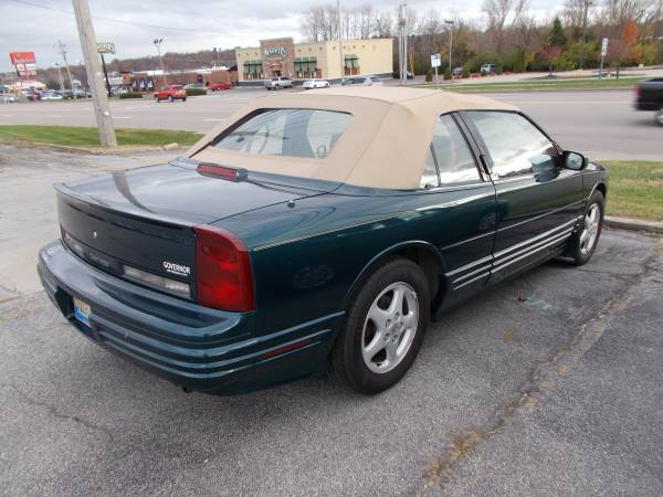 1995 Oldsmobile Cutlass Convertible - cars & trucks - by dealer -... for sale in Jefferson City, MO – photo 4