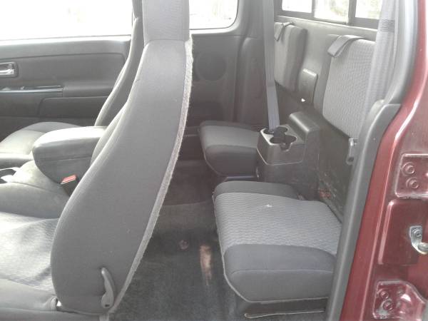 2008 GMC Canyon 4x4 with low miles - cars & trucks - by owner -... for sale in New London, CT – photo 9