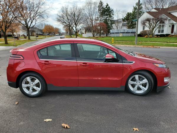 2013 Chevy Volt - Super Clean - cars & trucks - by owner - vehicle... for sale in Carol Stream, IL – photo 7
