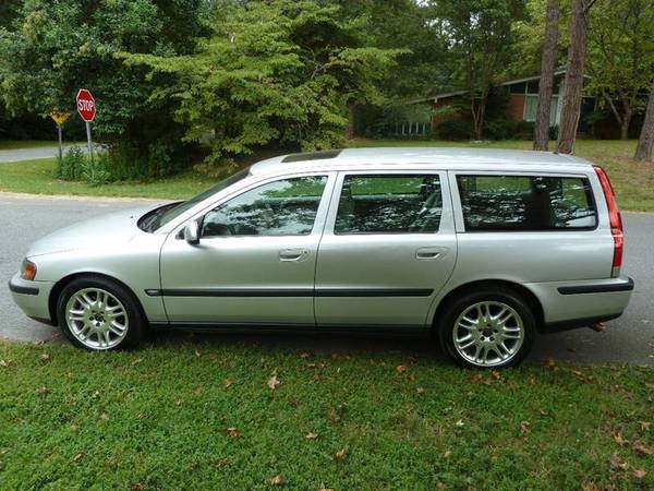 2001 VOLVO V70, TIMING BELT REPLACED, LOADED, <147K, & MORE! for sale in Matthews, NC – photo 3