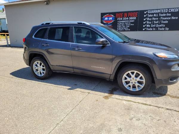 2015 JEEP CHEROKEE LATITUDE - - by dealer - vehicle for sale in Barberton, WV – photo 4