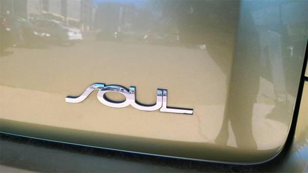 2012 Kia Soul Plus hatchback Green - cars & trucks - by dealer -... for sale in Flagstaff, AZ – photo 16