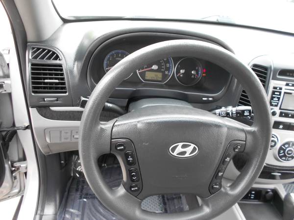 Hyundai Santa Fe GLS 4WD Tow Package Aux port **1 Year Warranty** for sale in Hampstead, MA – photo 19
