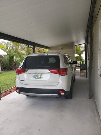 2016 Mitsubishi Outlander SE Great Condition - - by for sale in Lake Worth, FL – photo 3