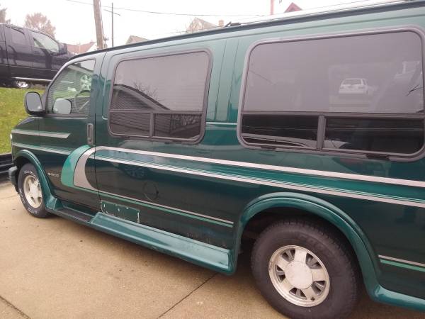1996 Chevrolet Express 1500 - cars & trucks - by owner - vehicle... for sale in West Bend, WI – photo 4