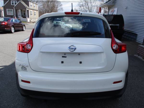 2011 NISSAN JUKE 97K MILES VERY CLEAN 30MPG! - - by for sale in Providence, RI – photo 5