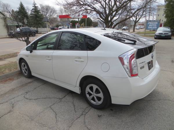 2013 Toyota Prius 3 One Owner Rust Free - - by dealer for sale in Winooski, VT – photo 4